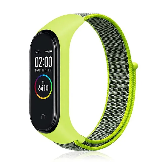 M4 Smart Fitness Watch with *** 1 x FREE DESIGNER STRAP ***