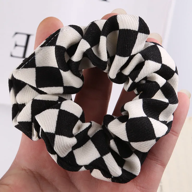 solid-black-srunchies-jlts0390